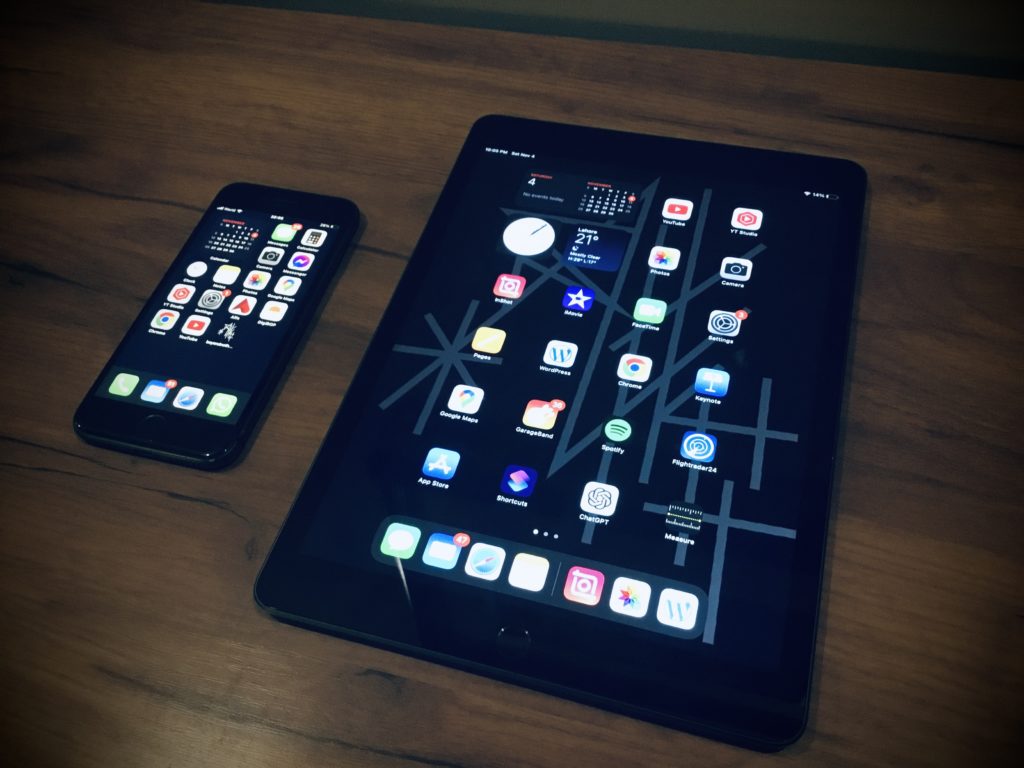 iPads are big iPhones